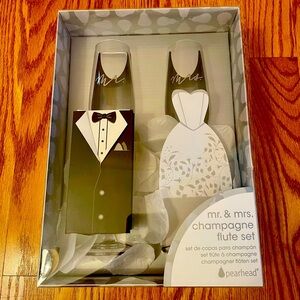 Mr. & Mrs. Champagne Flute Set